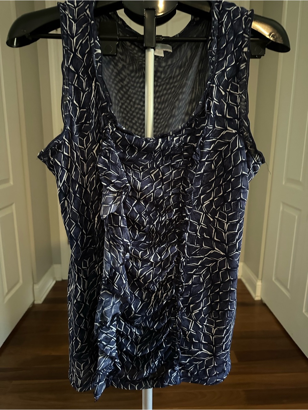 New York & Company Navy Geometric Ruffle Tank Top